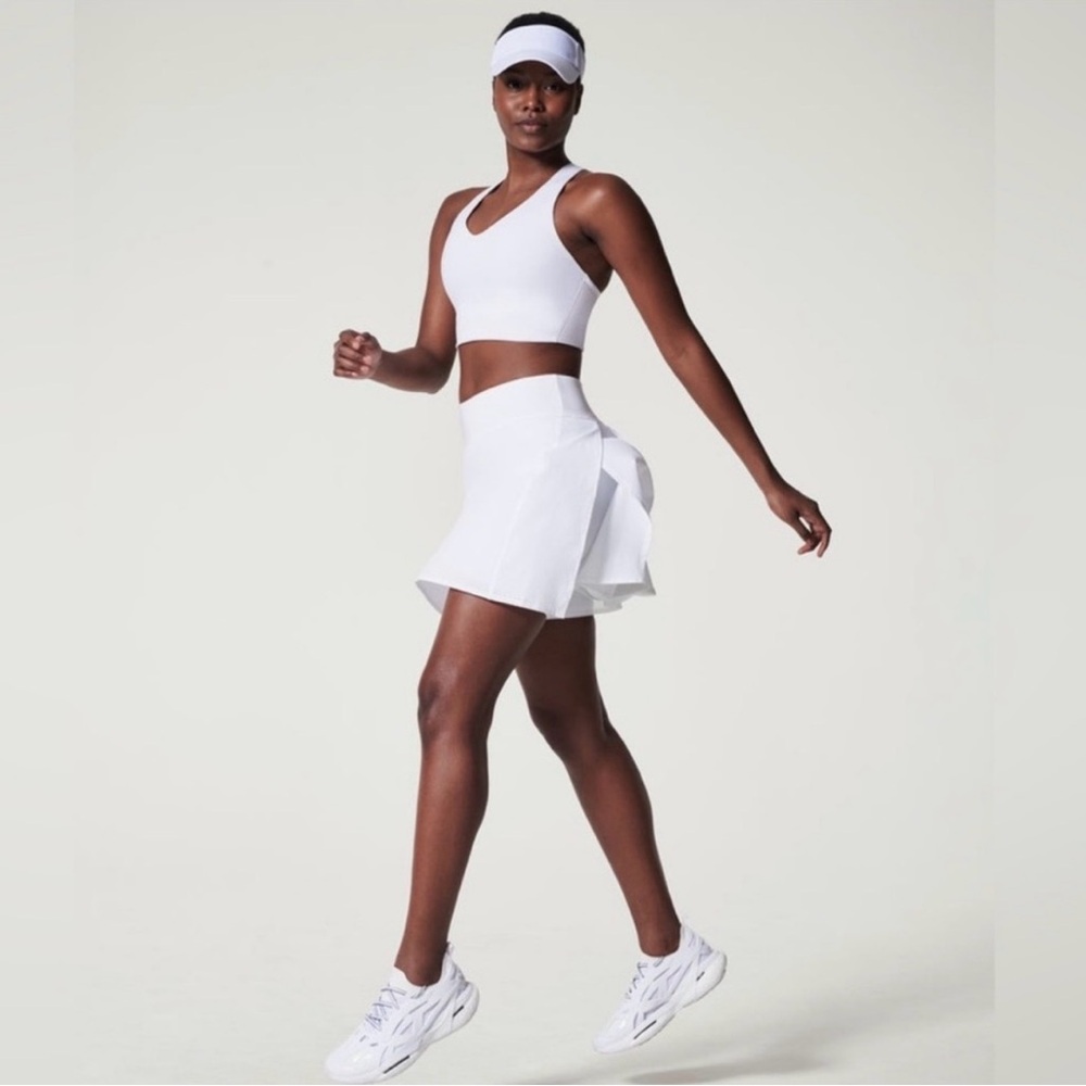 NWT SPANX White Get Moving 17in Skort